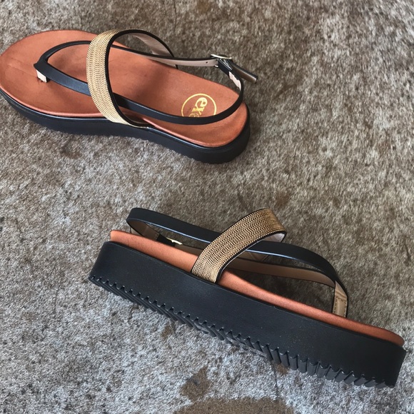 Sandals - Picture 3 of 3